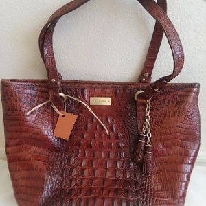 Brahmin: Medium Asher Melbourne